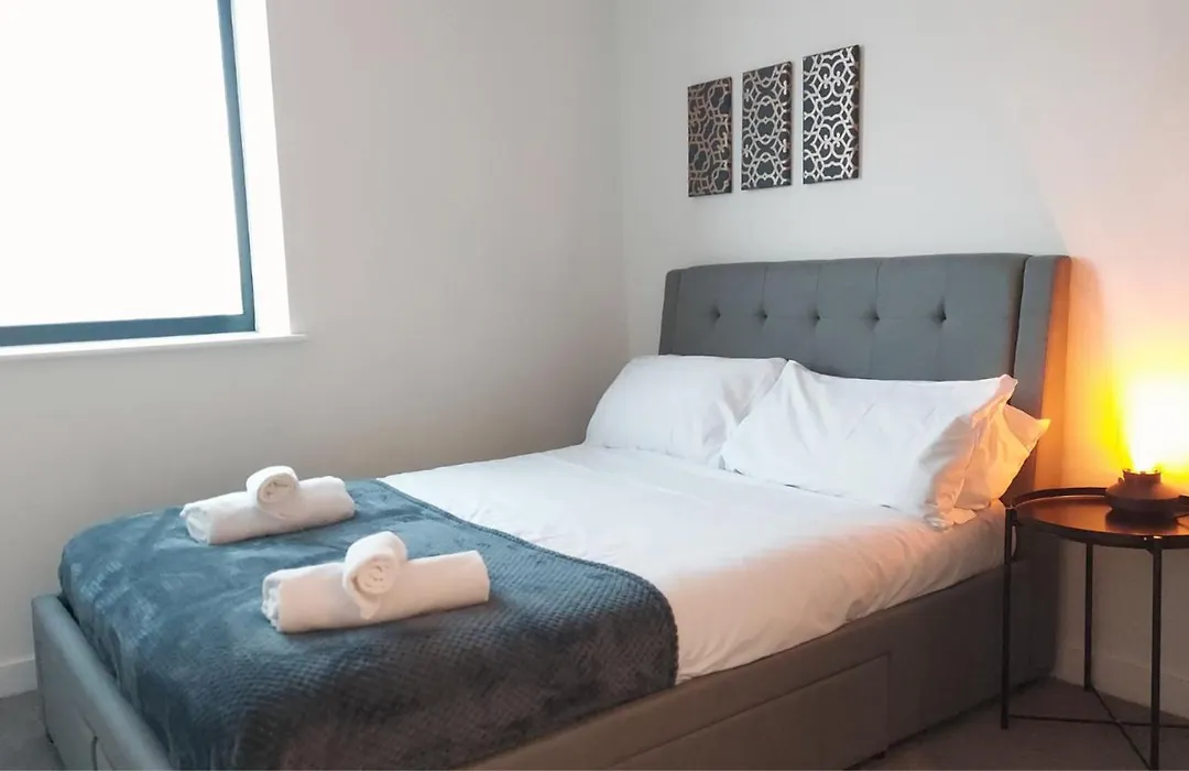 Stunning One Bedroom Near Old Trafford Stadium-1